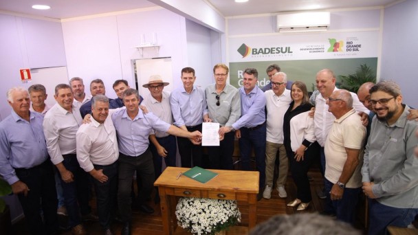 Badesul anuncia R$ 8 milh&otilde;es para munic&iacute;pios expandirem distritos industriais e adquirirem maquin&aacute;rio  mar26