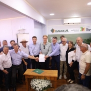 Badesul anuncia R$ 8 milh&otilde;es para munic&iacute;pios expandirem distritos industriais e adquirirem maquin&aacute;rio  mar26