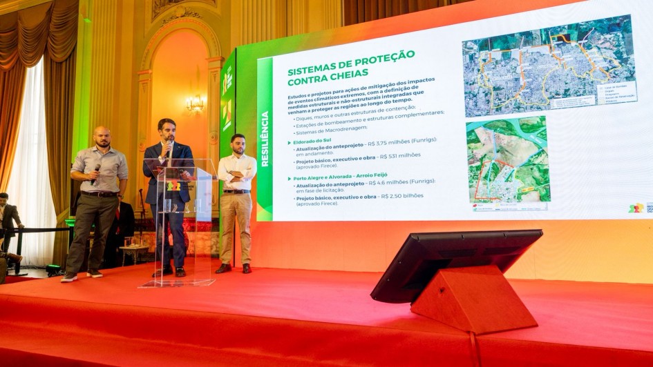 Eduardo Leite e Gabriel Souza assinam contrata&ccedil;&atilde;o para criar Plano Estadual de Prote&ccedil;&atilde;o e Defesa Civil