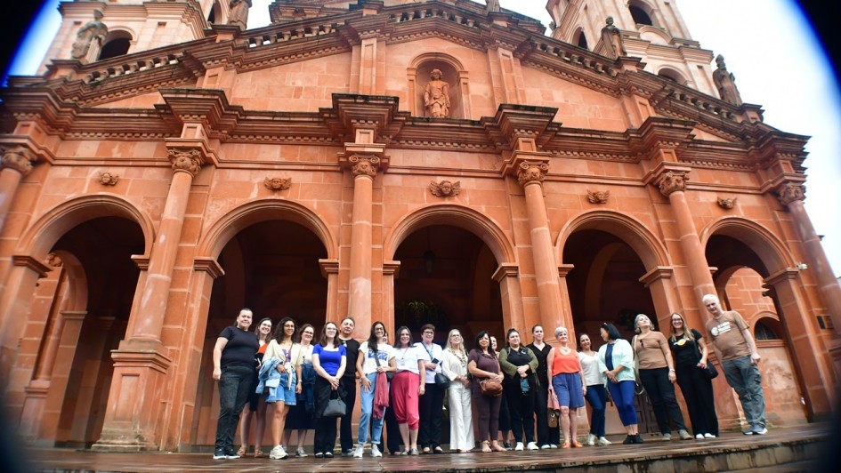 Grupo de profissionais que realiza o Famtour visitando a Catedral Angelopolitana, Centro Hist&oacute;rico de Santo de &Acirc;ngelo _ Credito  (3)