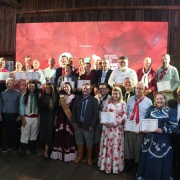 Foto de ato para divulga&ccedil;&atilde;o de selecionados em projeto do governo do Estado