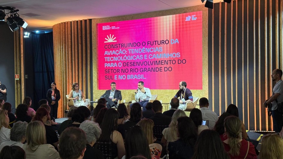 Foto de atividade painel &ldquo;Construindo o futuro da avia&ccedil;&atilde;o: tend&ecirc;ncias tecnol&oacute;gicas e caminhos para o desenvolvimento do setor no Rio Grande do Sul e no Brasil&rdquo;, realizado na sexta-feira (27/3), no South Summit Brazil
