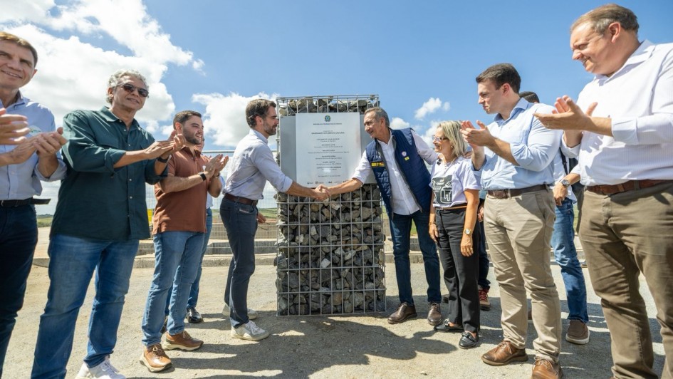 Governador Eduardo Leite e vice-governador Gabriel Souza visitam e inauguram obra na Barragem Jaguari em S&atilde;o Gabriel