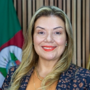 Oficial Viviane Viegas