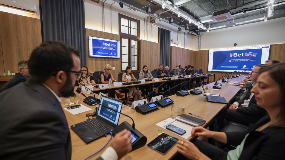 Com balan&ccedil;a comercial positiva, Estado exporta mais de US$ 22 bilh&otilde;es em mercadorias em 12 meses   mar26